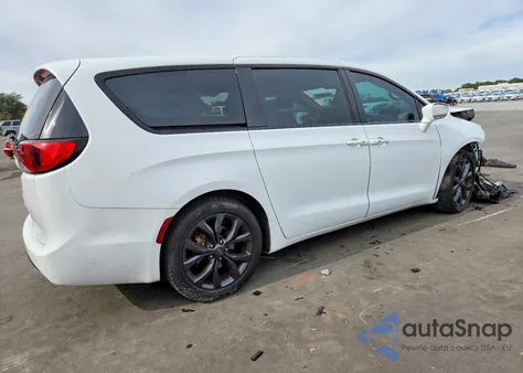 2019 Chrysler Pacifica Touring Plus из США, поврежденный, VIN 2C4RC1FG4KR721486